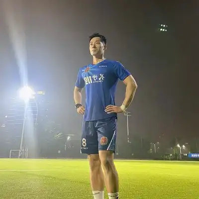 邱涵